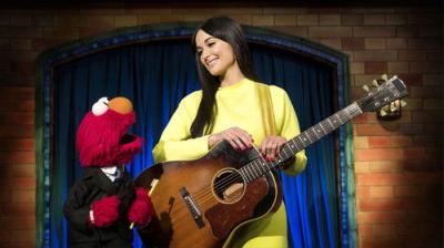 The Not-Too-Late Show with Elmo