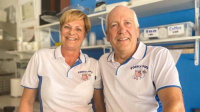 Bargain-Loving Brits in the Sun