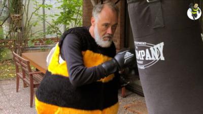 The Bee