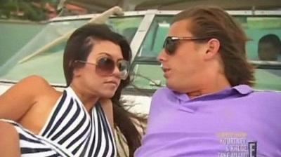 Kourtney and Khloé Take Miami