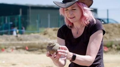 Digging for Britain