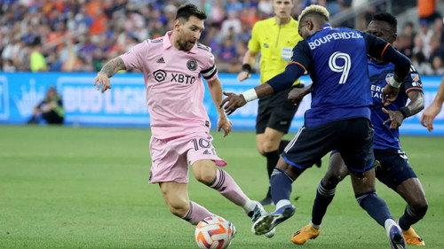 Messi Meets America filmas žiurėti online