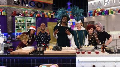 Martha & Snoop's Potluck Dinner Party