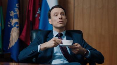 Девушки с Макаровым