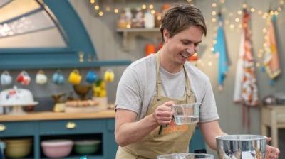 The Great Celebrity Bake Off for Stand Up To Cancer