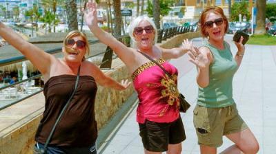 Bargain-Loving Brits in the Sun