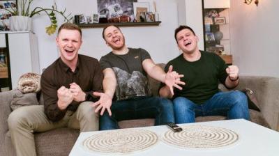 Gogglebox. Przed telewizorem.