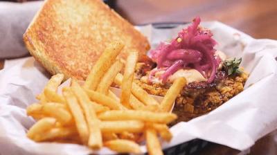 Diners, Drive-Ins and Dives