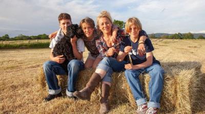 Sarah Beeny's New Life in the Country