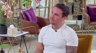 Celebs Go Dating