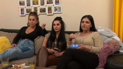 Gogglebox. Przed telewizorem.