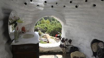 Building Off the Grid