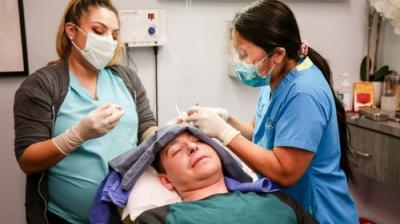 Dr. Pimple Popper