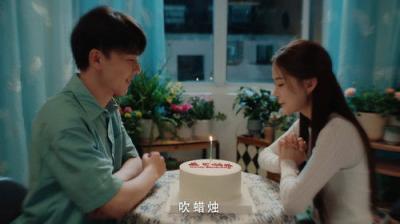 重生2000：从追求青涩校花同桌开始