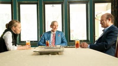 Metusi koledžą: Elizabet Holmes apgaulės istorija