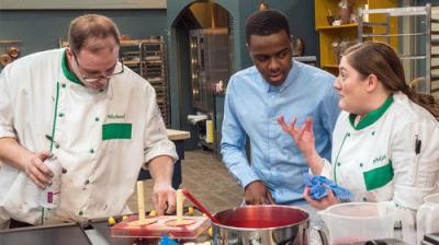 Bake Off: The Professionals