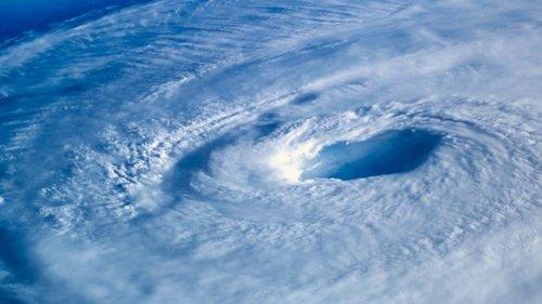 Earthstorm filmas žiurėti online