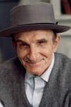 Leonard Barr