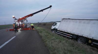 100 jours avec les dépanneurs de l'autoroute