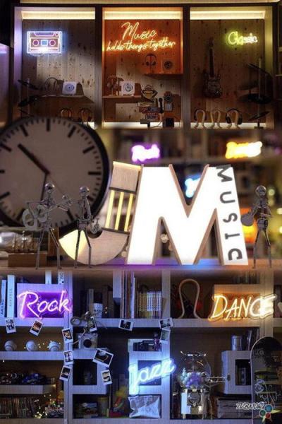 J Music filmas online