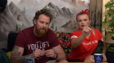 Gogglebox. Przed telewizorem.