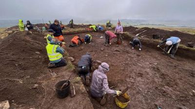 Digging for Britain