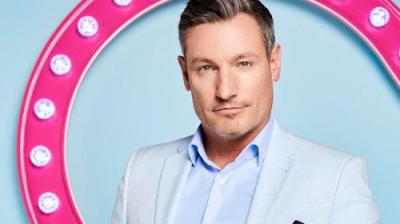 Celebs Go Dating