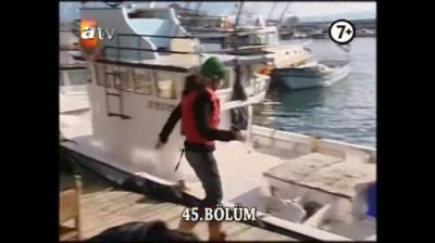 Parmaklıklar Ardında
