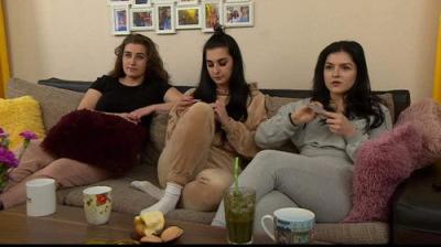 Gogglebox. Przed telewizorem.
