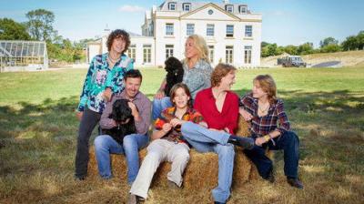 Sarah Beeny's New Life in the Country