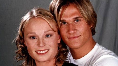 Skilda världar filmas žiurėti online
