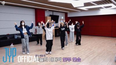 TWICE TV
