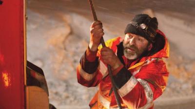 Ice Road Rescue