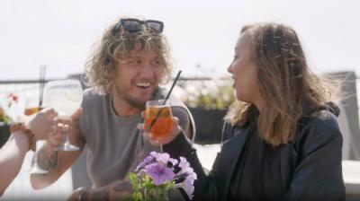 Celebs Go Dating