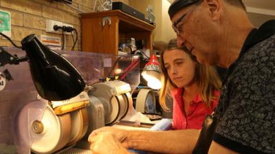 Outback Opal Hunters