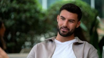 Celebs Go Dating