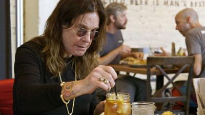 Ozzy and Jack's World Detour
