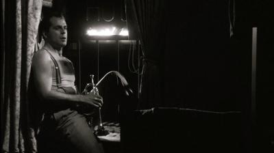 Mėnesienos apšviesti