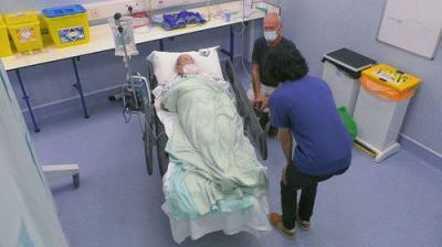 24 Hours in A&E