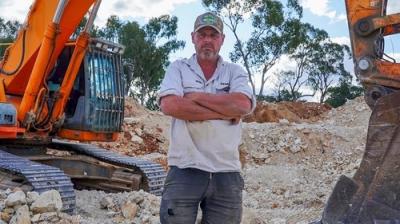 Outback Opal Hunters