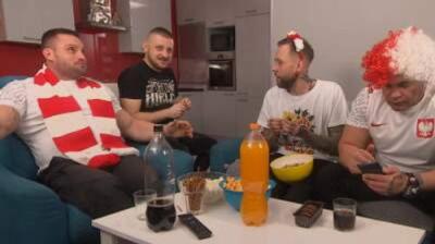 Gogglebox. Przed telewizorem.