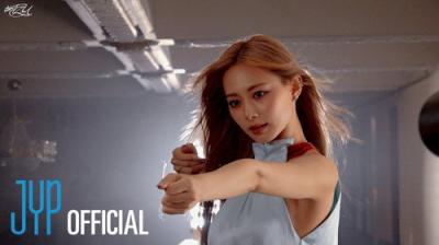 TWICE TV