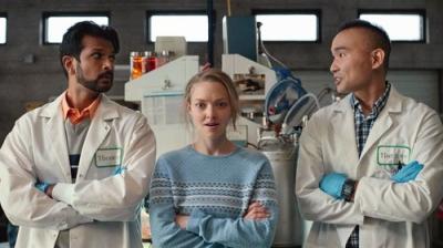 Metusi koledžą: Elizabet Holmes apgaulės istorija