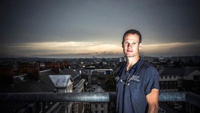 24 Hours in A&E