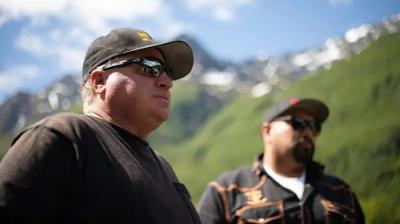 Gold Rush: Mine Rescue with Freddy & Juan