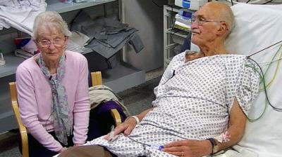24 Hours in A&E