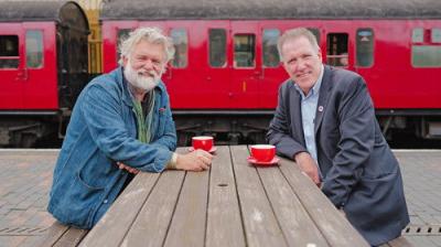 Britain's Favourite Railway Stations with Si King