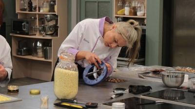 Bake Off: The Professionals