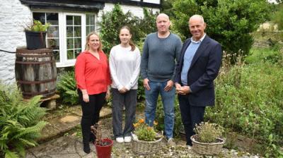 Kirstie And Phil's Love It Or List It