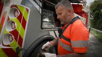 100 jours avec les dépanneurs de l'autoroute